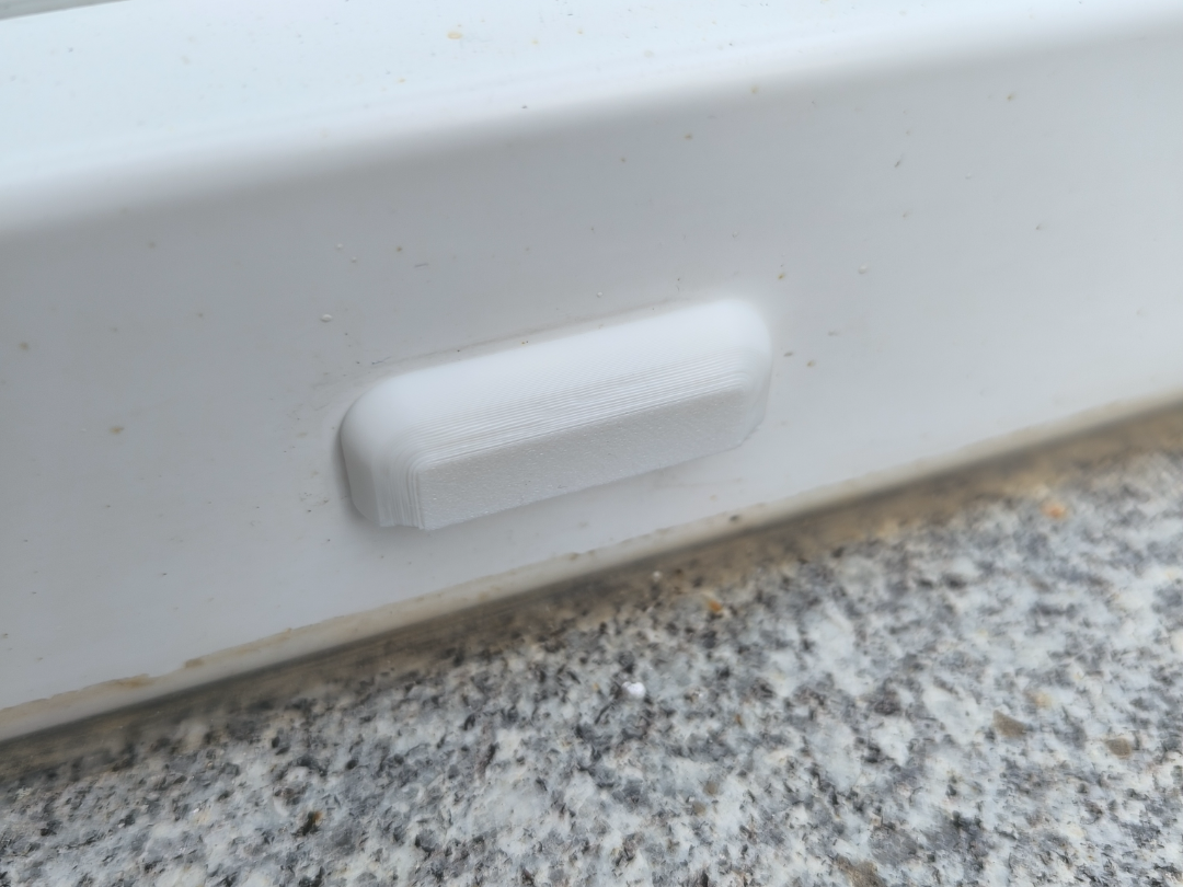 Fensterschlitzklappe – Lüftungsabdeckung