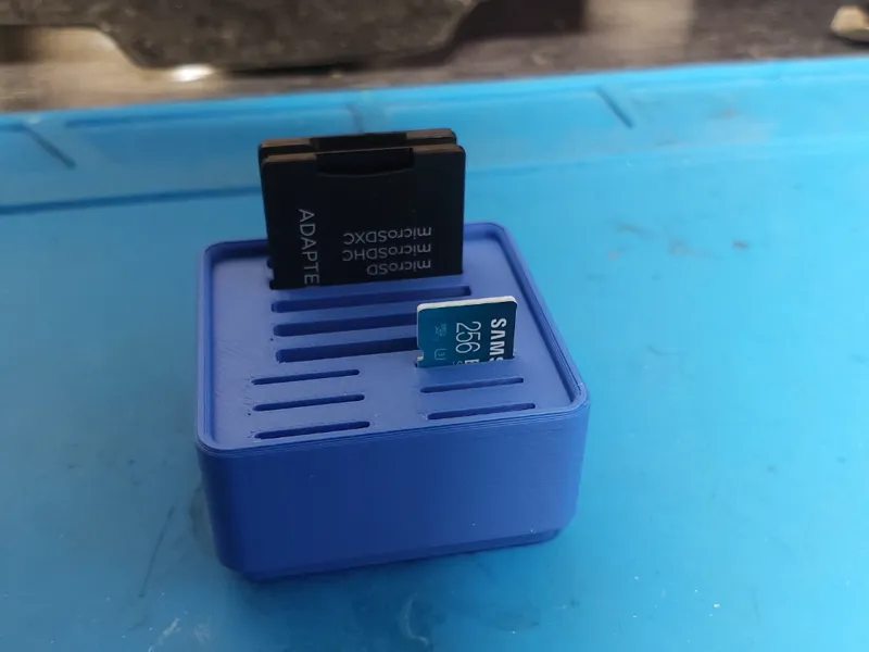 Gridfinity Sd Card holder W/ Internal Magnets
