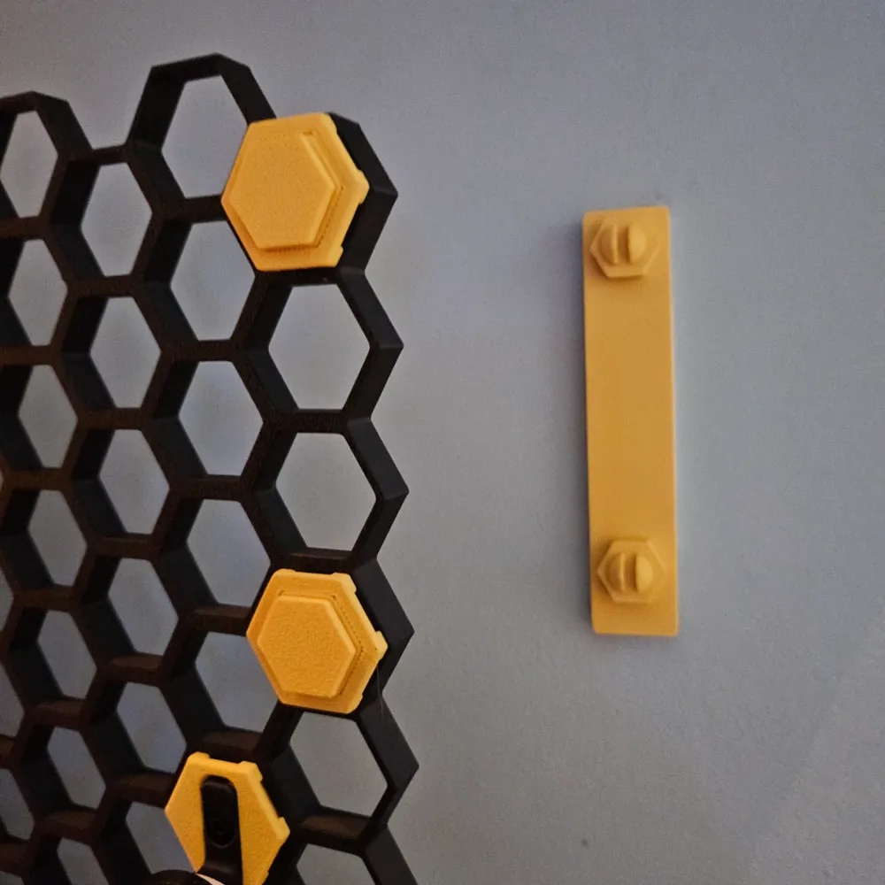 3M Command Strip - Honeycomb Storage Wall Mount by Sol_3 MakerWorld ...
