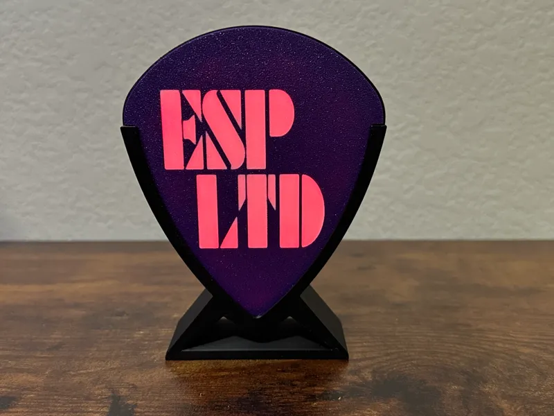 Pick Lightbox With Different Brand Faces