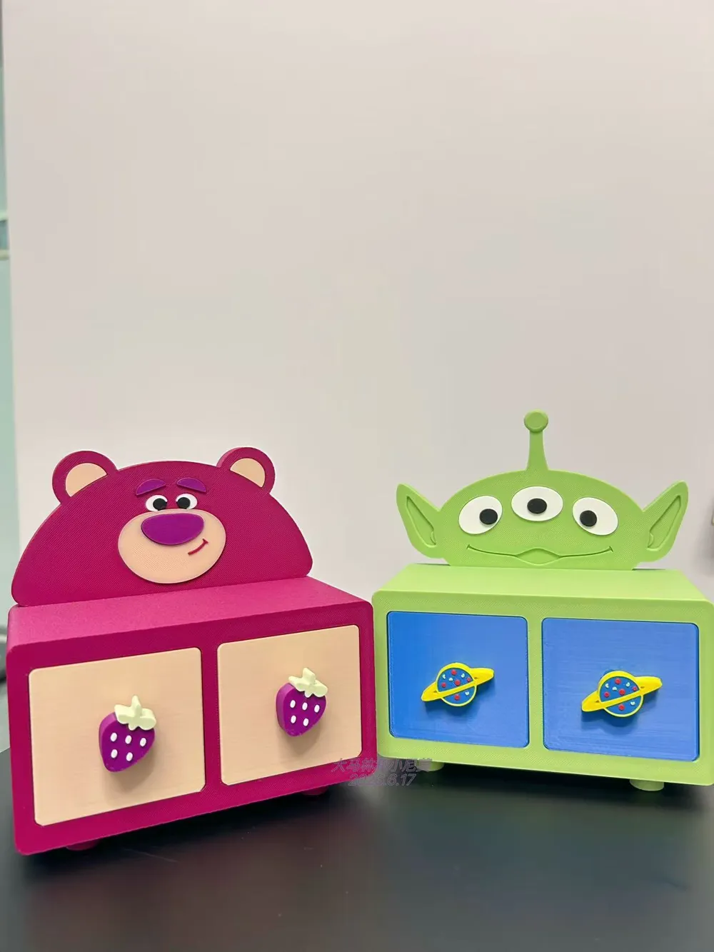 Three-Eyed Alien Storage Box - Free 3D Print Model - MakerWorld
