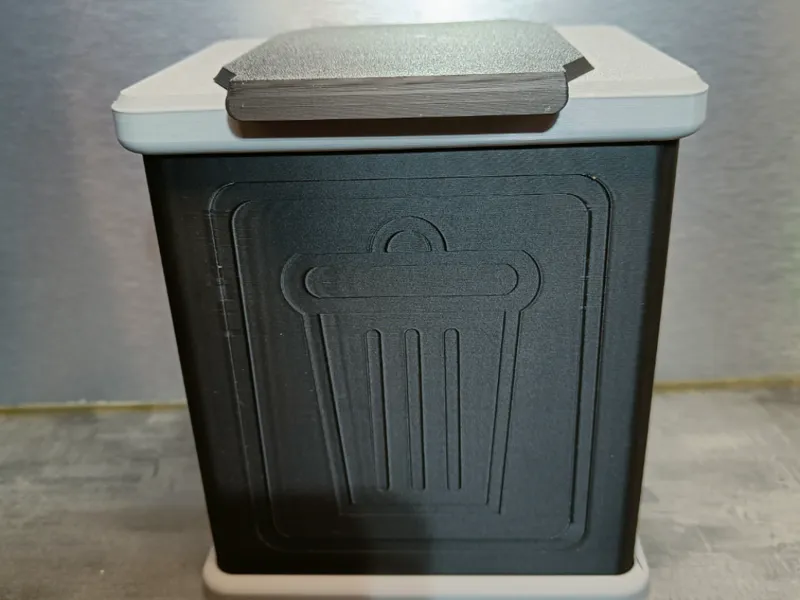 Desktop Garbage Bin
