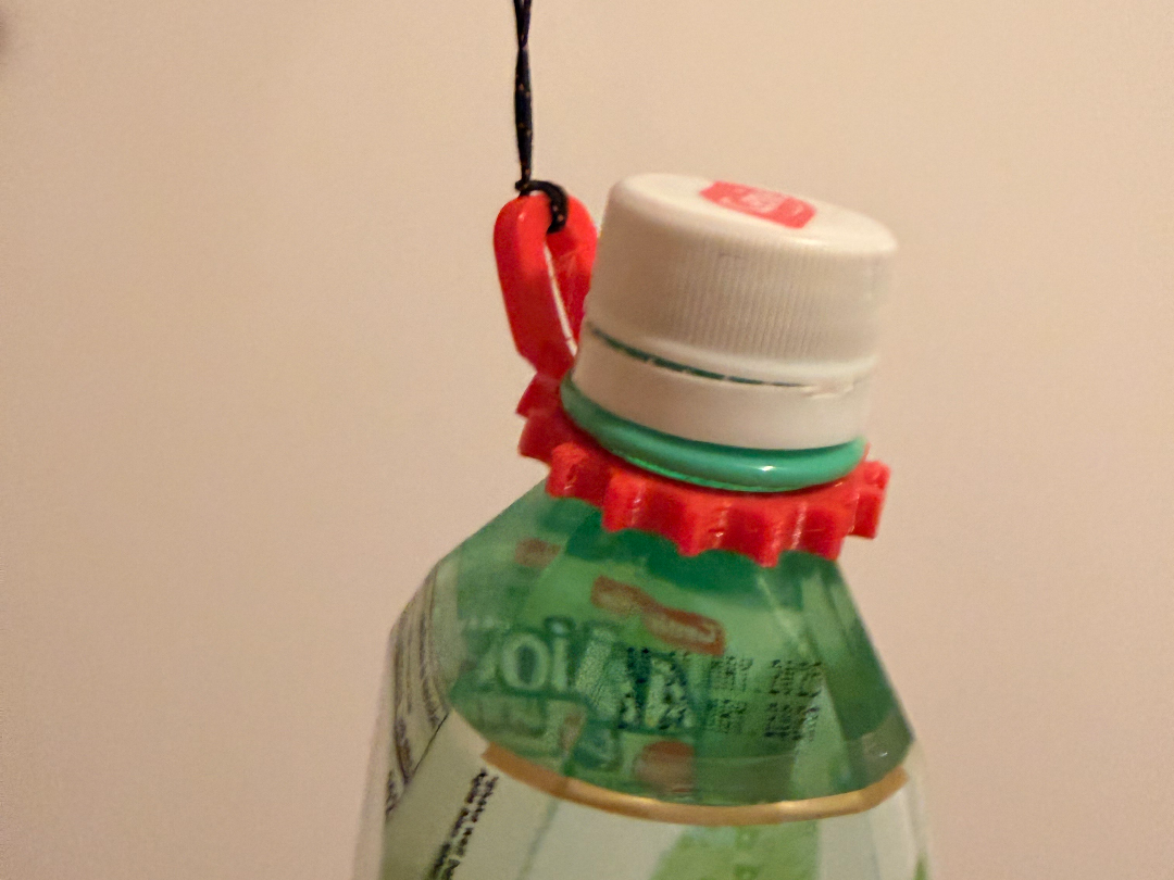 Bottle Accessory for hands free carrying TPU