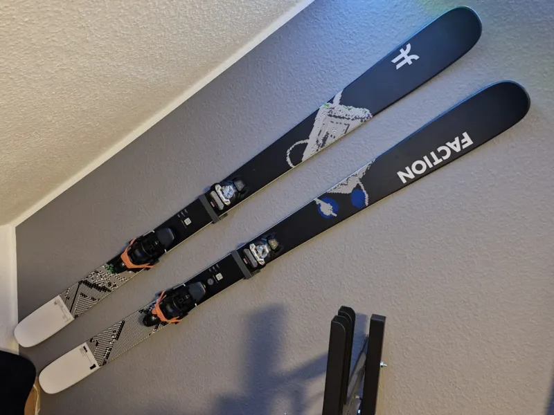 Skiholder for Wall´s