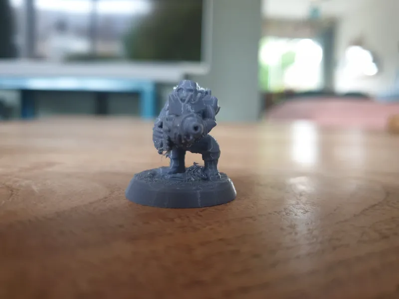 ork with machine gun 40k