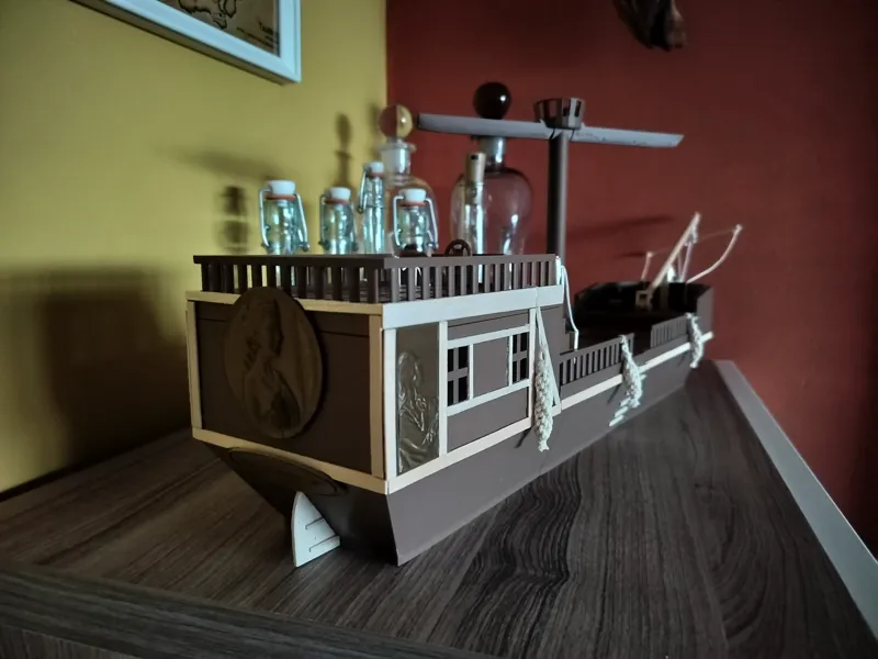 interior walls and decoration for D&D Medium Ship