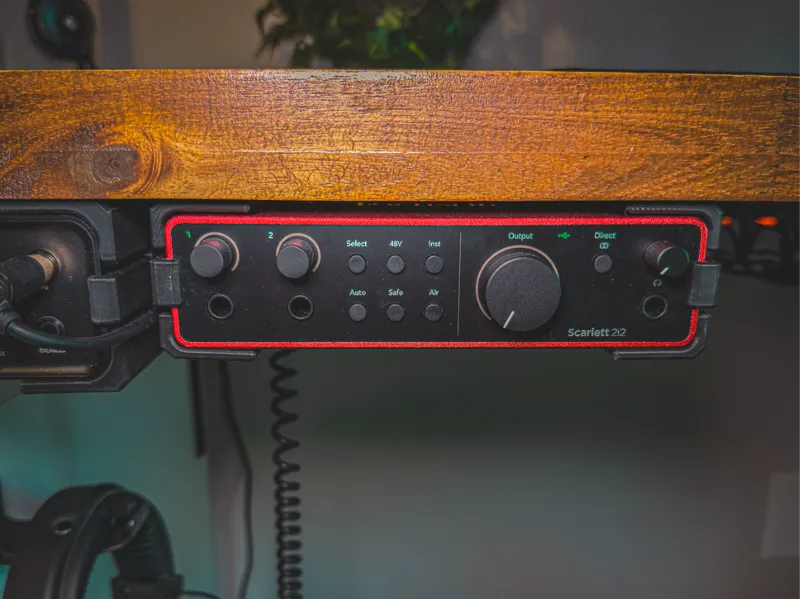 Focusrite Scarlett 2i2 Under Desk Mount 4th Gen