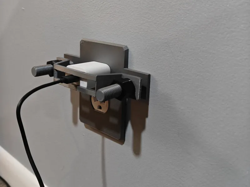 PlugLock Plate with Transformer/Plug Securing