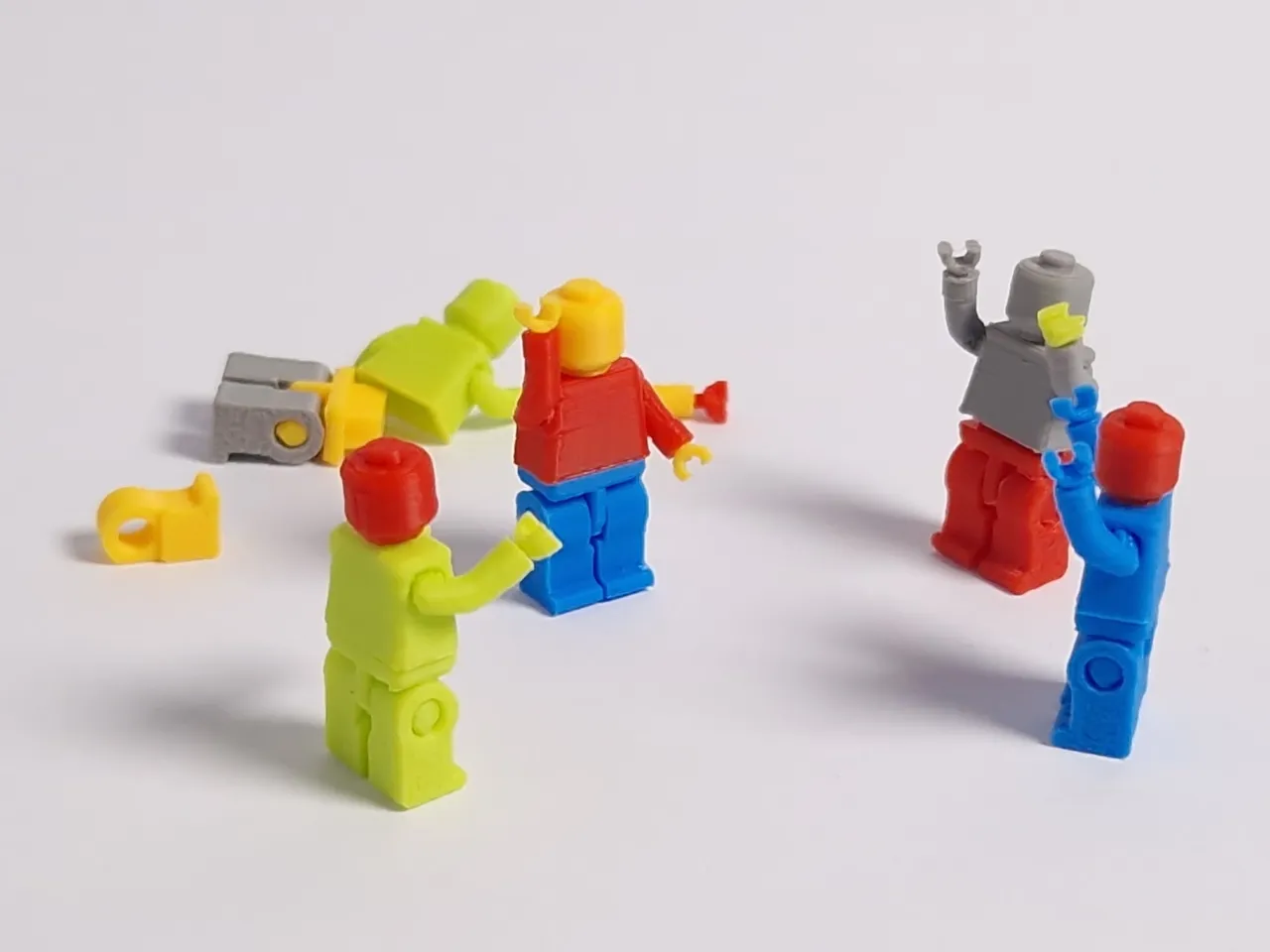 World's Smallest Articulated Brick Minifigure view 2