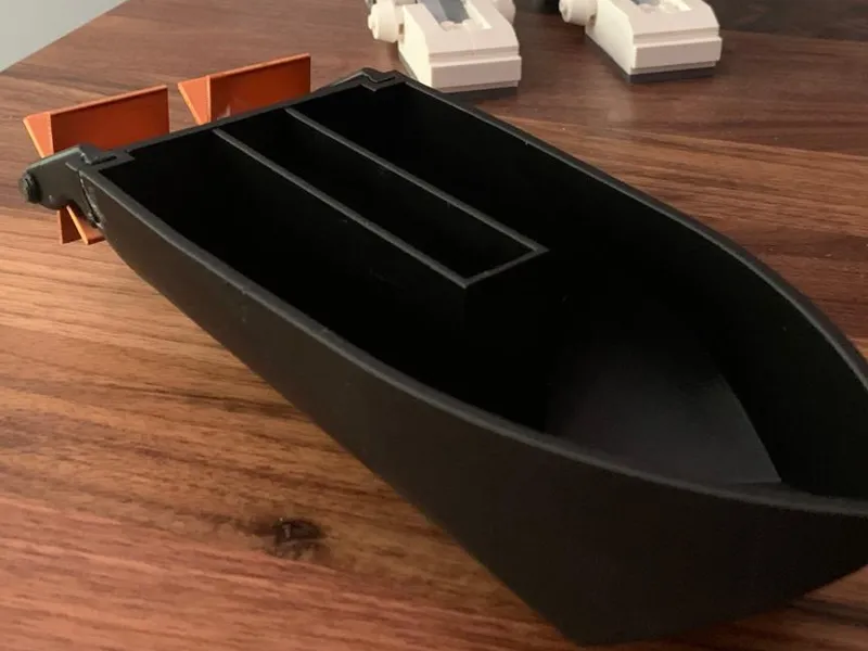 Rubber band boat