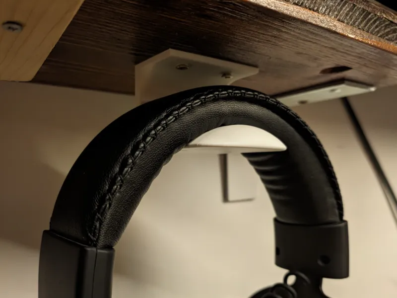 Under Shelf Headphone Stand