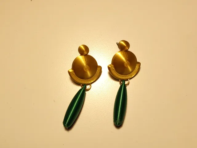 Pendientes Los diarios de la boticaria, Maomao