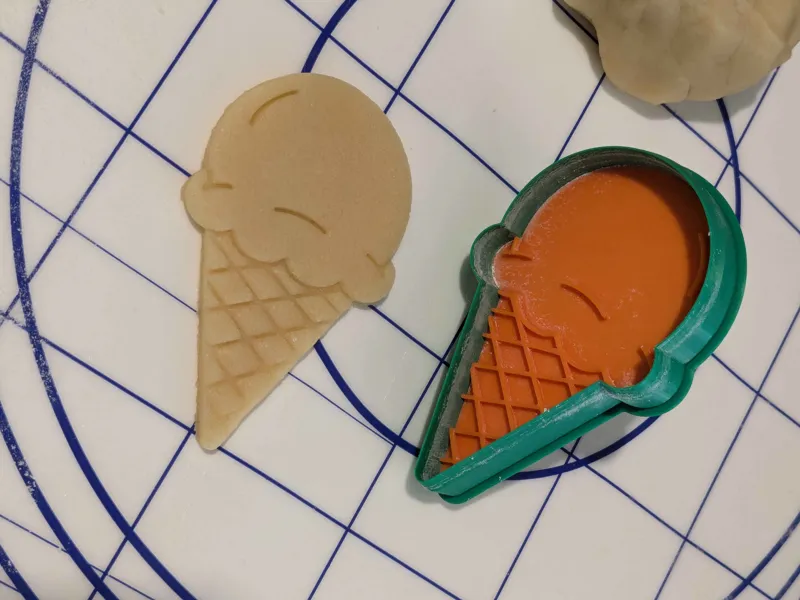 Ice Cream Cone Cookie Cutter Stamp (2 Part)