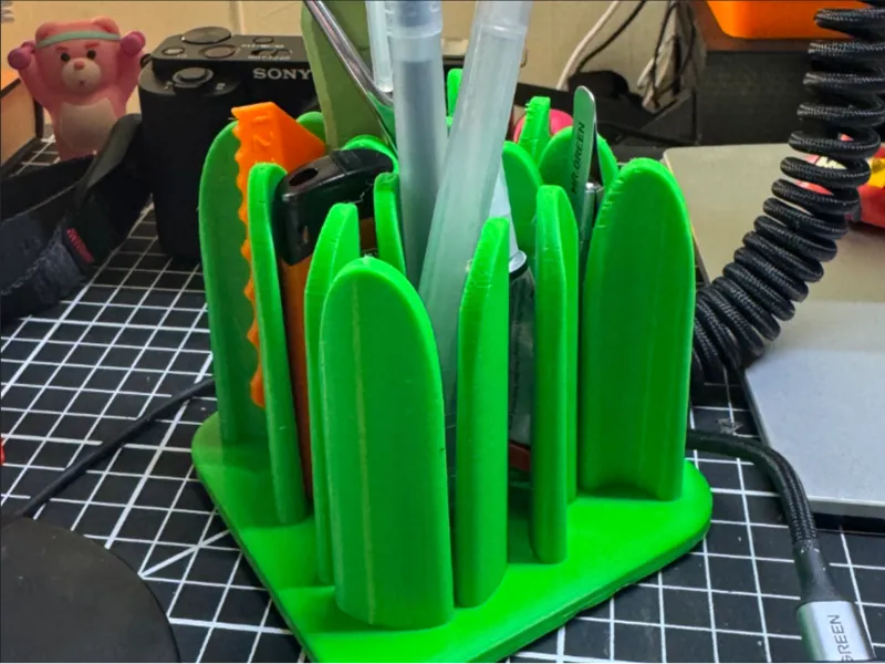 A patch of grass - Desk Organizer