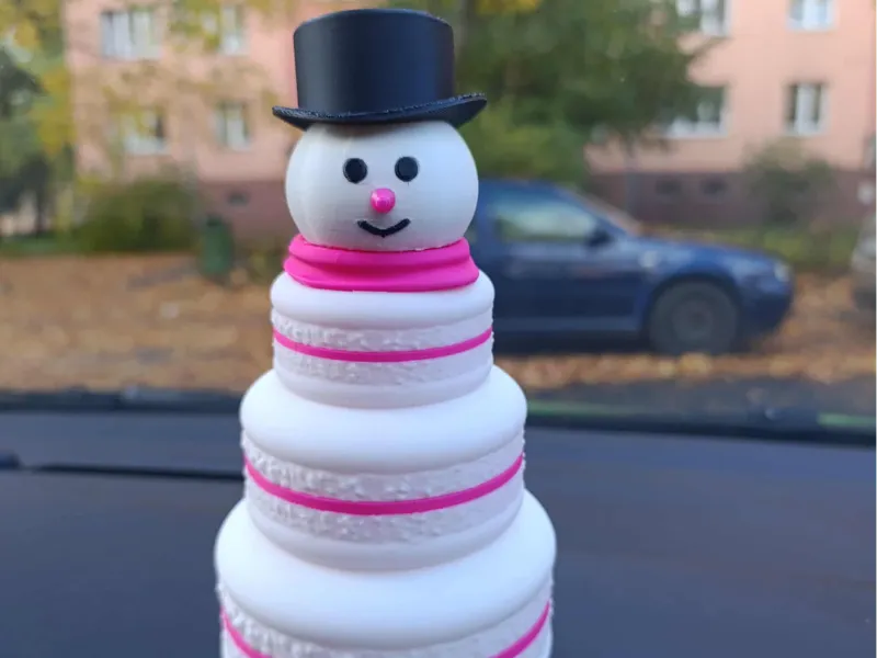 snowman macaron