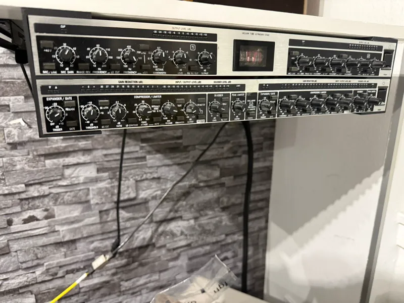Behringer 19" Rack