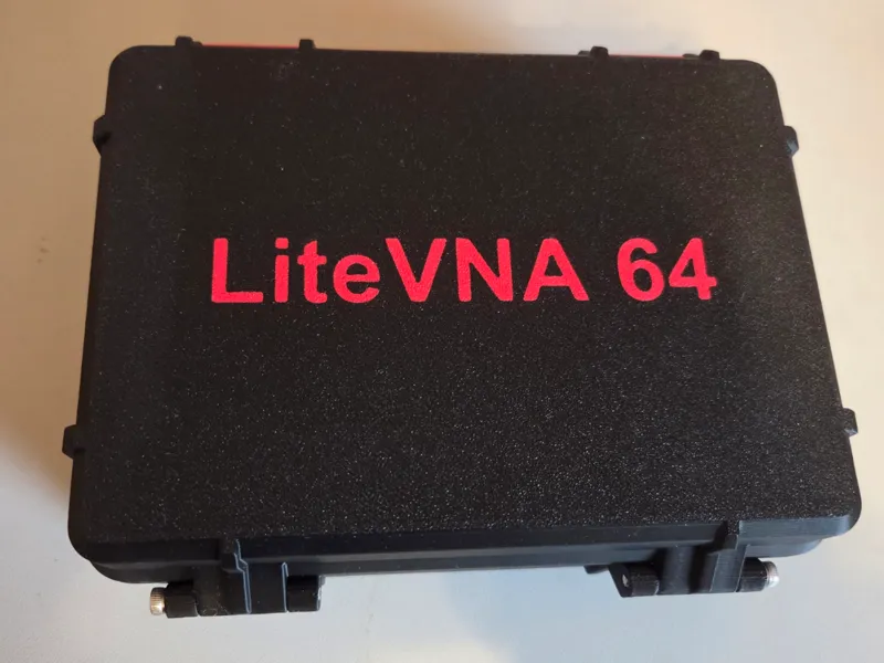 LiteVNA 64 box with place for accessories