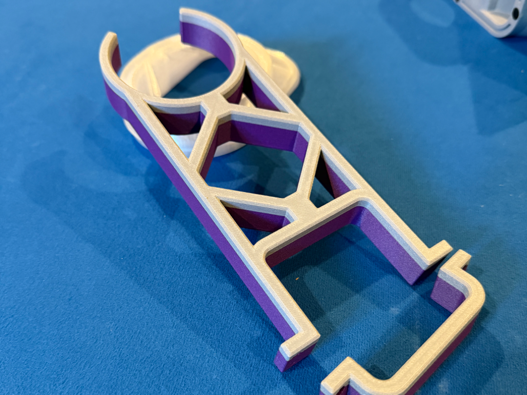 Dust Hose Support connects to Nema Z Motor