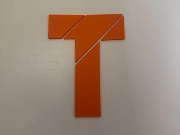 Puzzle géométrique lettre T