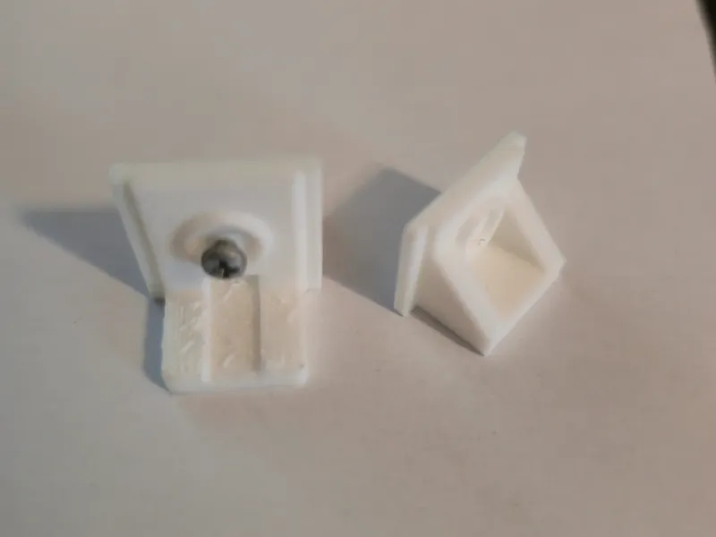 Assembly kit for coupling panel trolleys/blinds