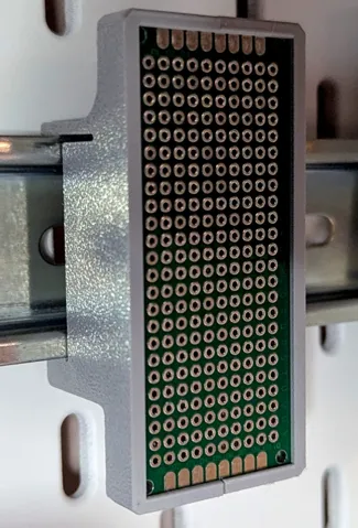 DIN Rail PCB Holder (OpenSCAD Customisable)