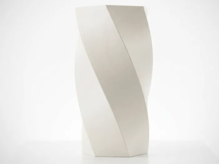 Minimal Twisted Vase