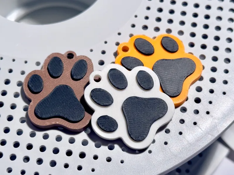 Pet paw keychain