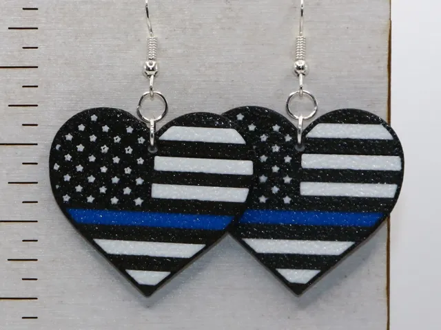 Thin Line Heart Earring
