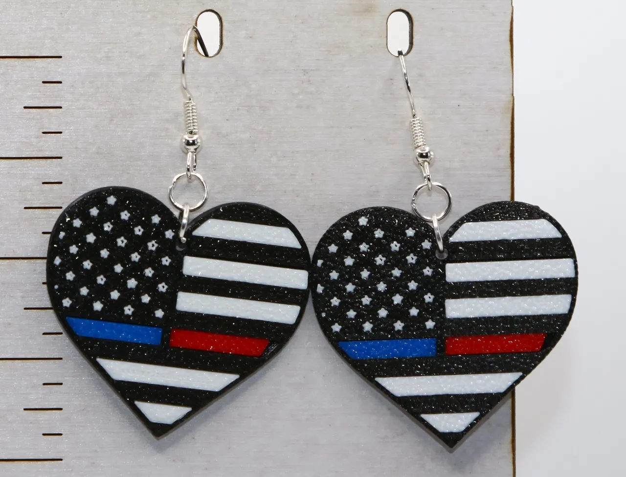 Thin Line Heart Earring view 4