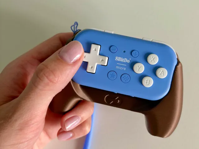 ARC – Ergonomic Grip for 8BitDo Micro