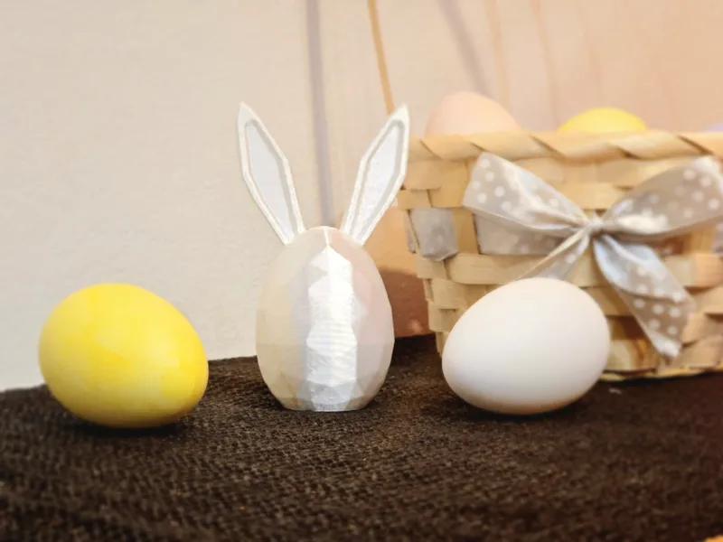 low poly easter egg