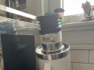 DF64 Slow feeder