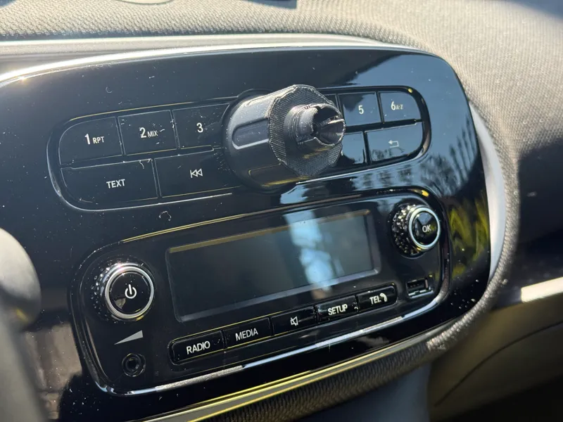Smart Fortwo 453 Phone Mount