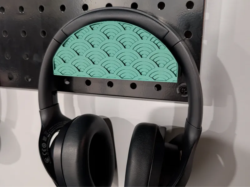 Pegboard Headphone Holder Wave Pattern 