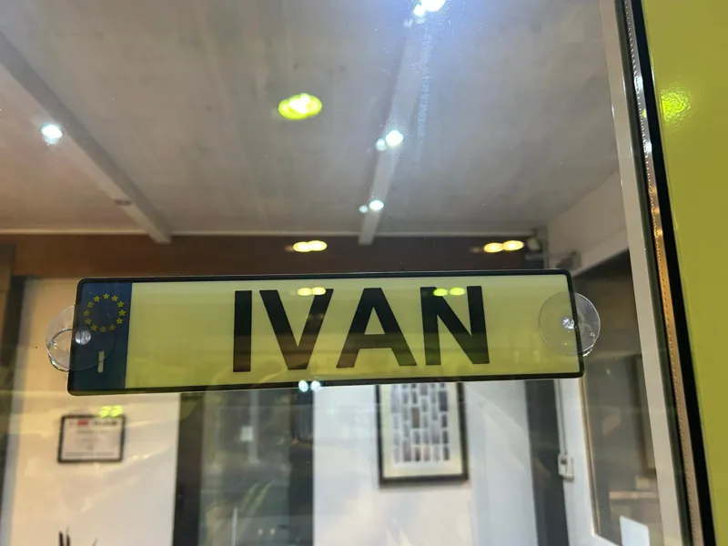 Targa Personalizzabile IT V2