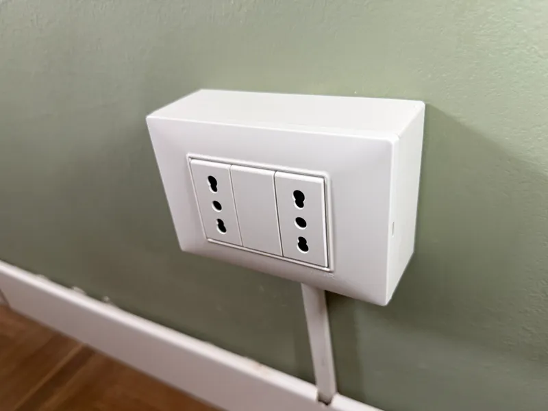 Wall mount support for Vimar faceplate