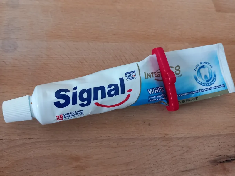 Toothpaste Tube Squeezer