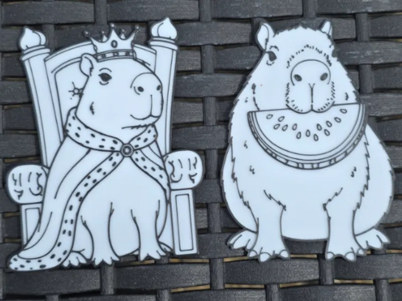 8 capybara colouring in sheets