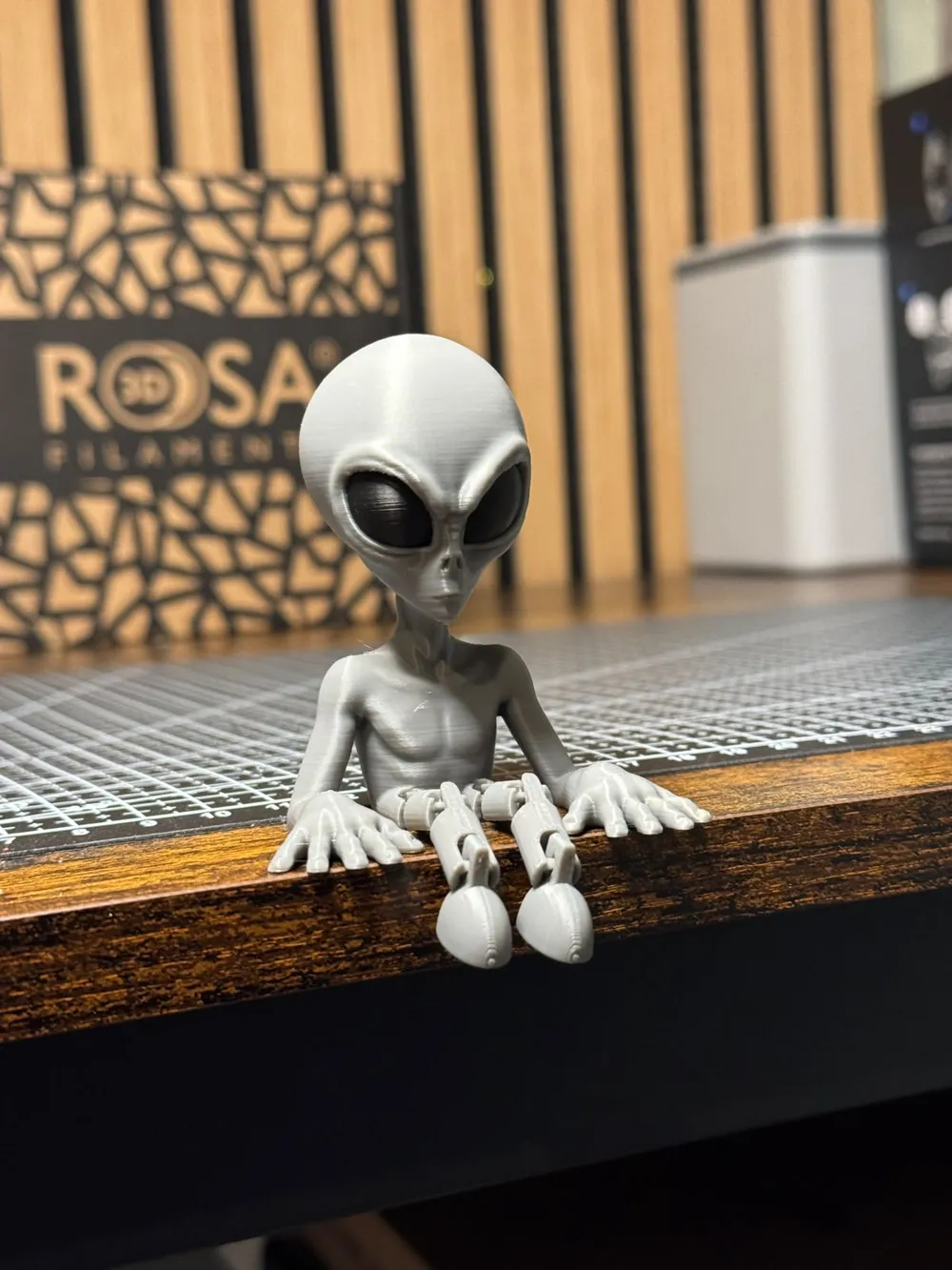 Little Grey Alien - Halloween Shelf Sitter #19 - Free 3D Print Model ...