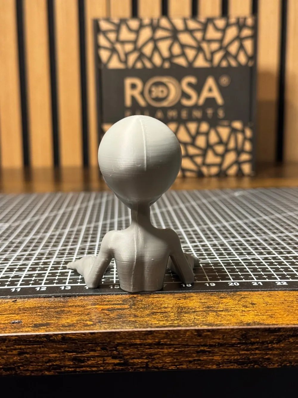 Little Grey Alien - Halloween Shelf Sitter #19 - Free 3D Print Model ...