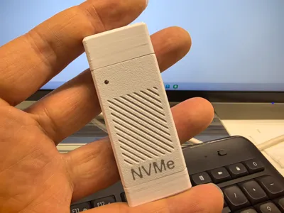 Solid State Drive enclosure (with USB and Type-C interfaces)