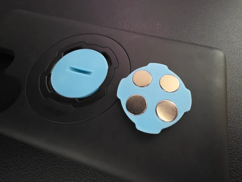QuadLock magnet holder adapter