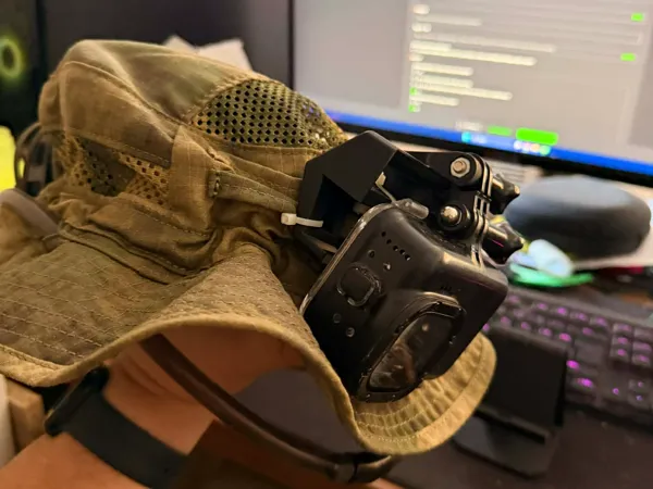 Fixation GoPro pour chapeau boonie et MOLLE