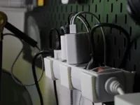 Adaptateur multiprise pour panneau Skadis — photo 2