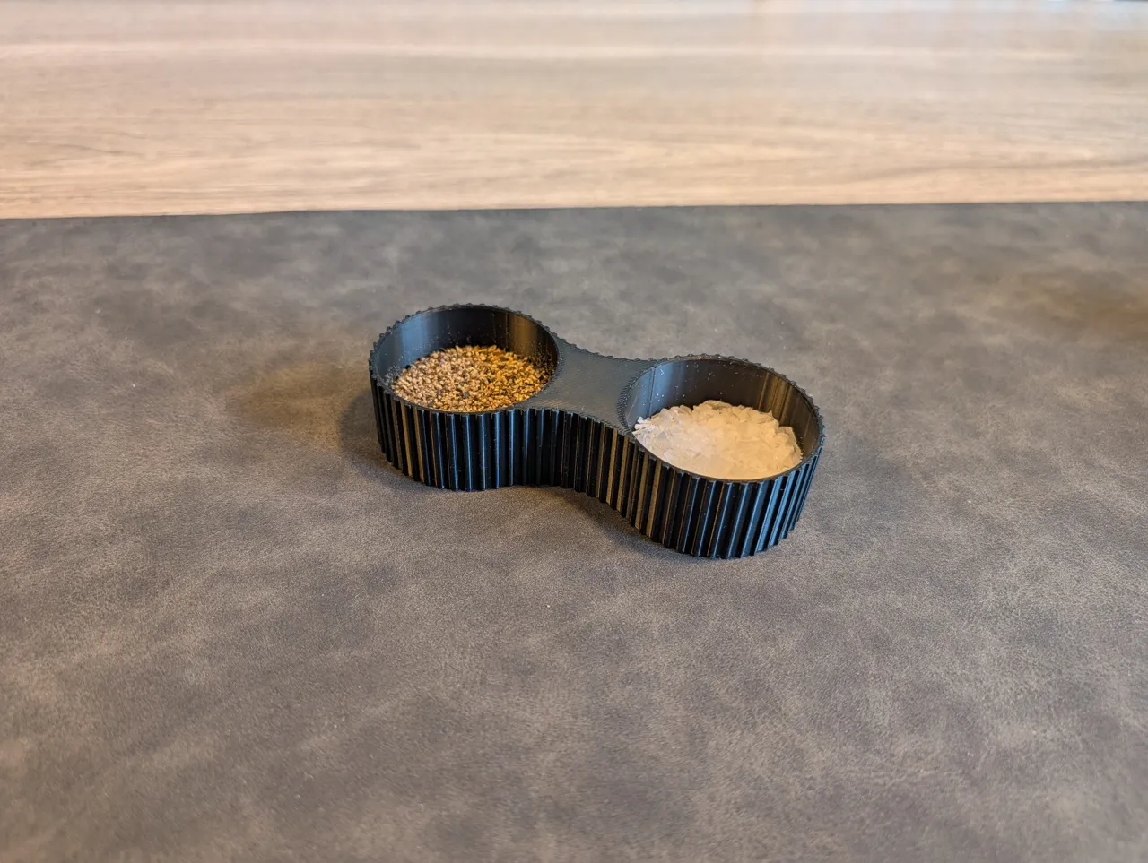 Salt & Pepper Pinch Bowl / Grinder Tray view 3