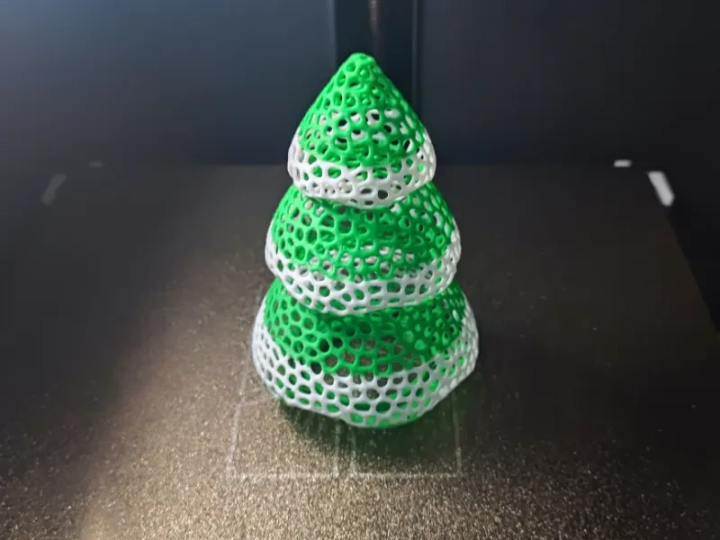 Miniatura 2 do modelo 3D 圣诞树窗台灯