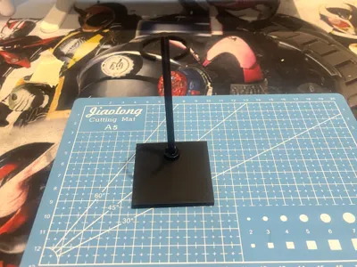 Bandai SHF simple stand