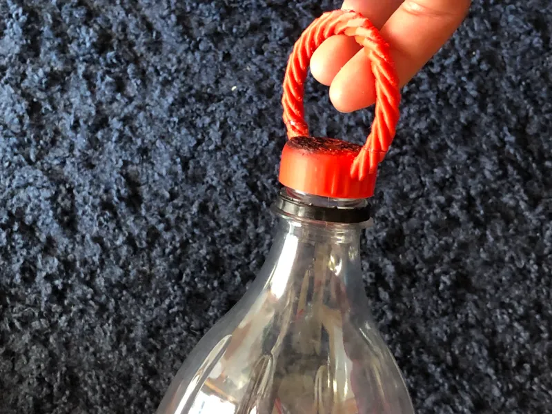 Cola Bottle Carry Cap - Easy Open / Transportation