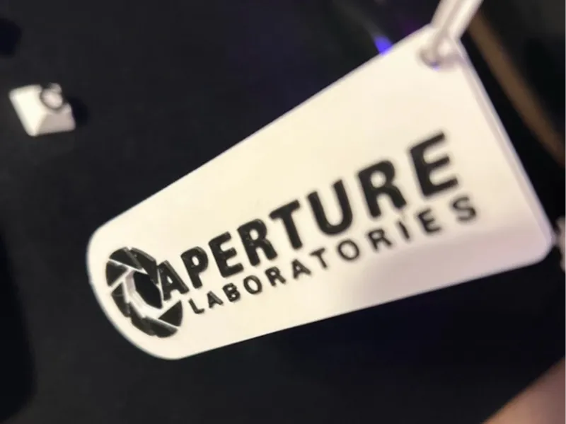 Aperture Laboratories keychain from Portal!!!