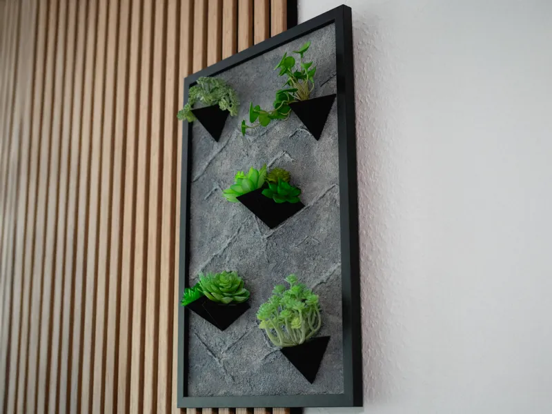 Triangle Plant Wall-Pot